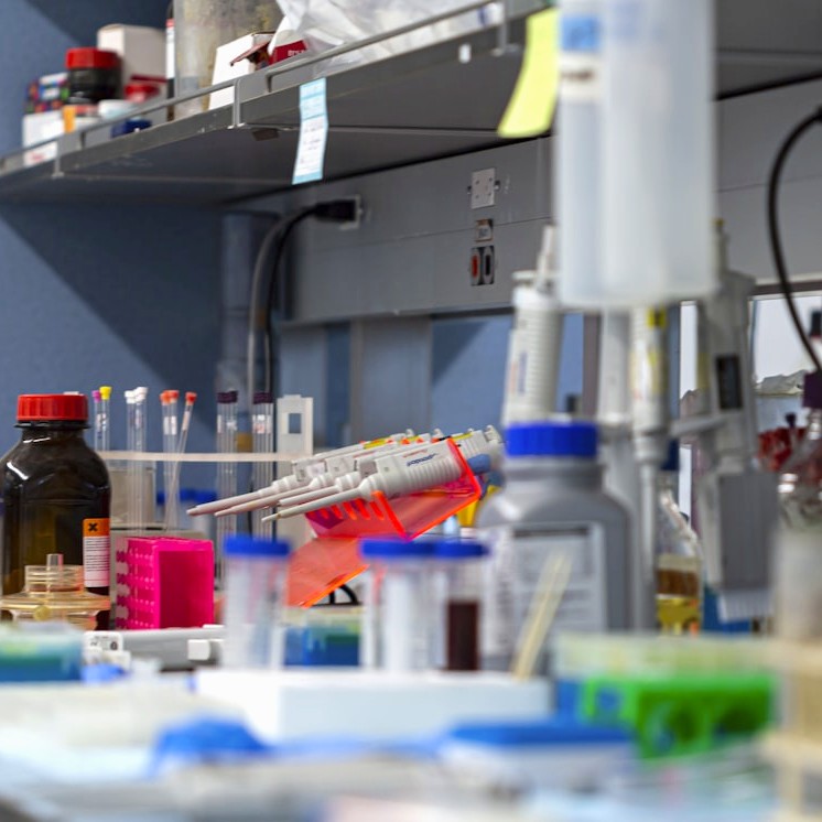 Precision laboratory instruments handling samples
